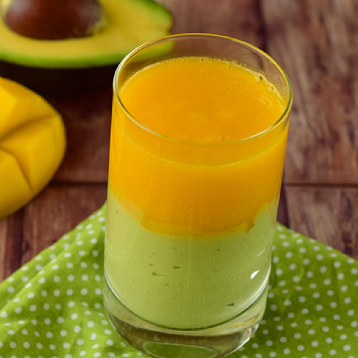 Tropikal Meyveli Smoothie