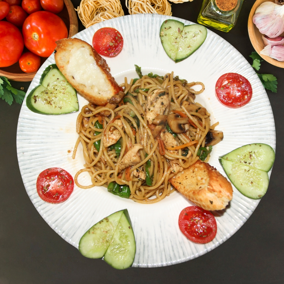 Piliçli Sebzeli Noodle